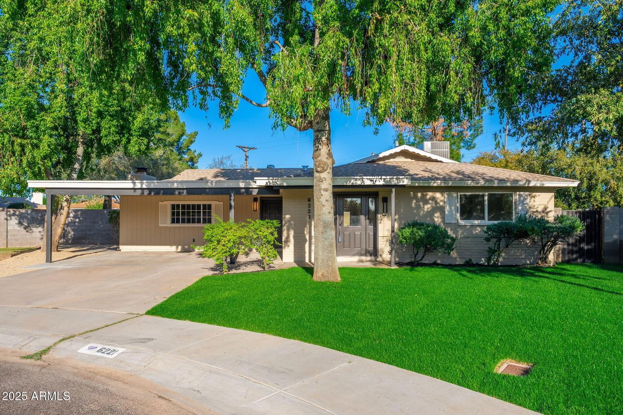 6221 N 20th Ln., Phoenix, AZ 85015