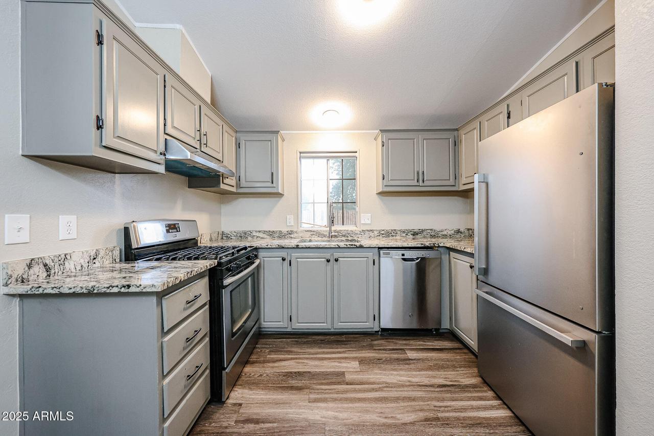 10951 N 91st Ave. #175, Peoria, AZ 85345