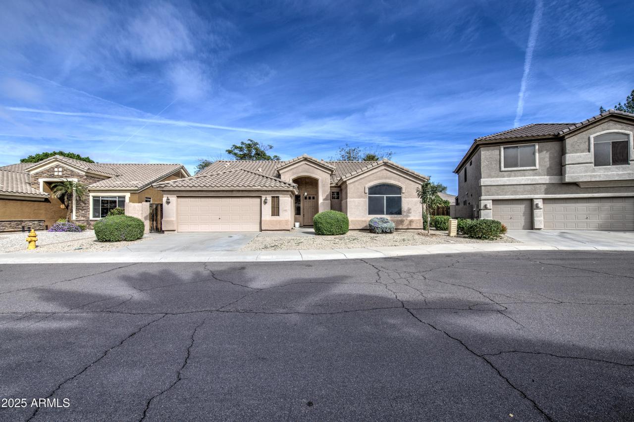 2480 E Stephens Pl., Chandler, AZ 85225