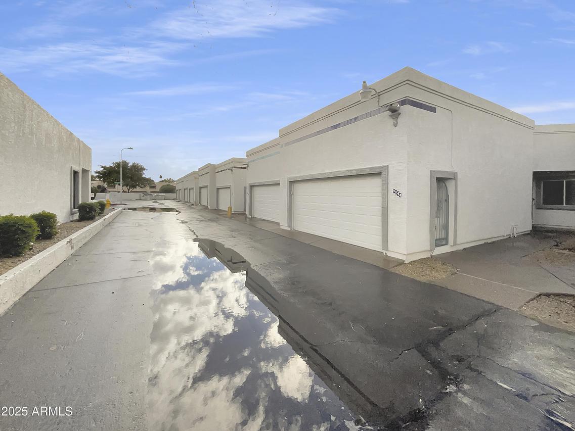 9044 N 47th Ct., Glendale, AZ 85302