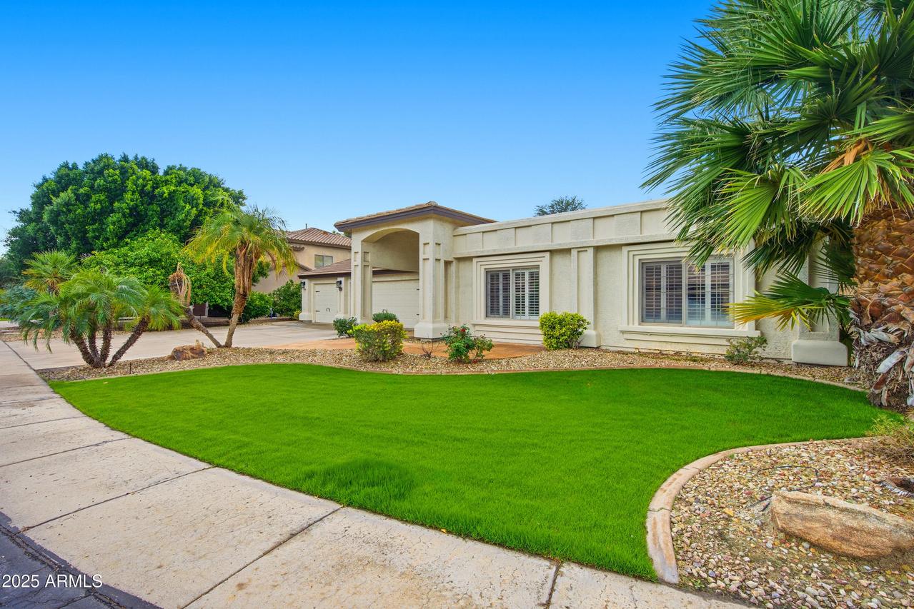 2725 W Flint St., Chandler, AZ 85224