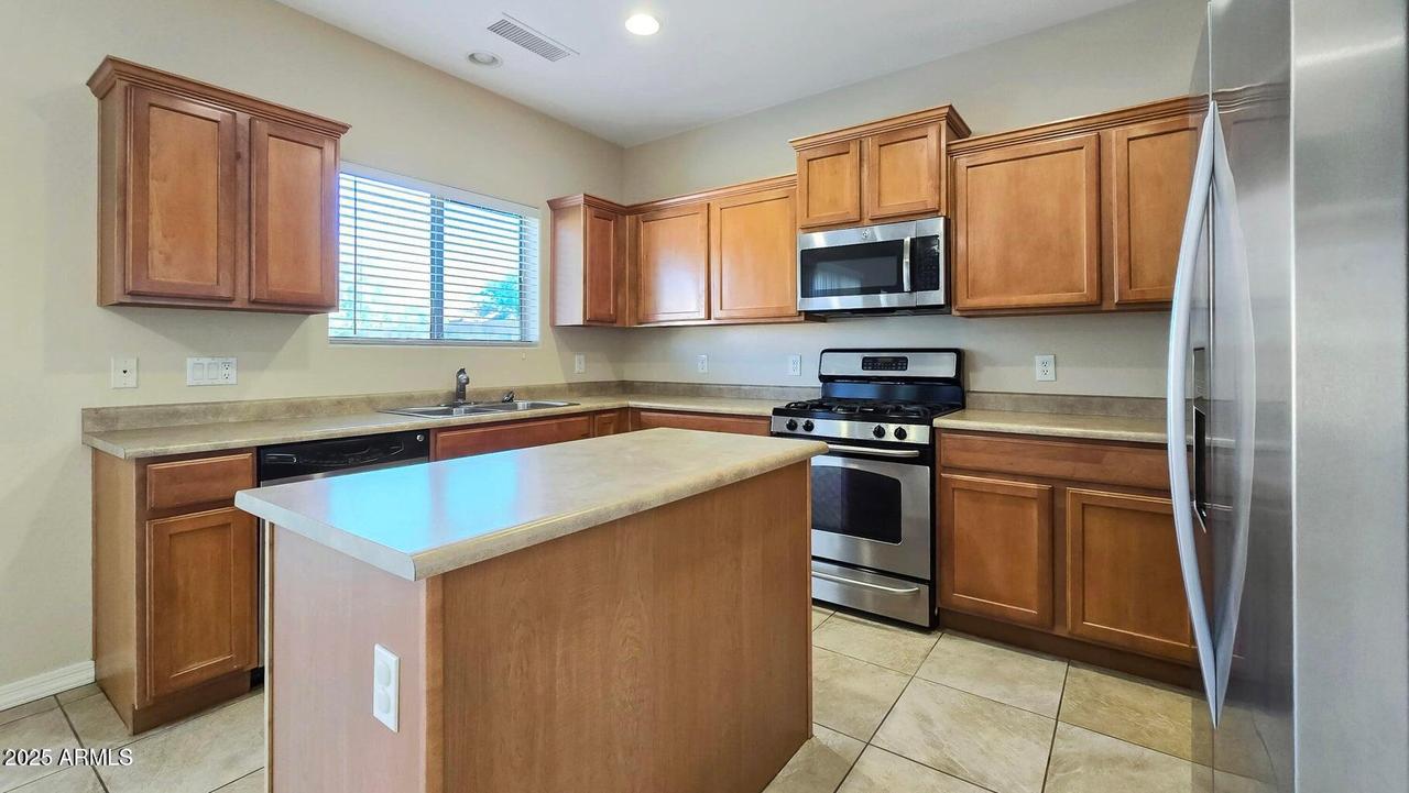 9107 N 185th Ave., Waddell, AZ 85355