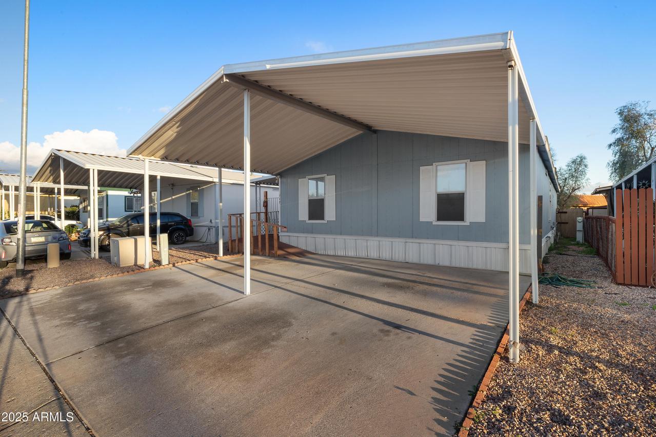 1802 E Campo Bello Dr. #117, Phoenix, AZ 85022