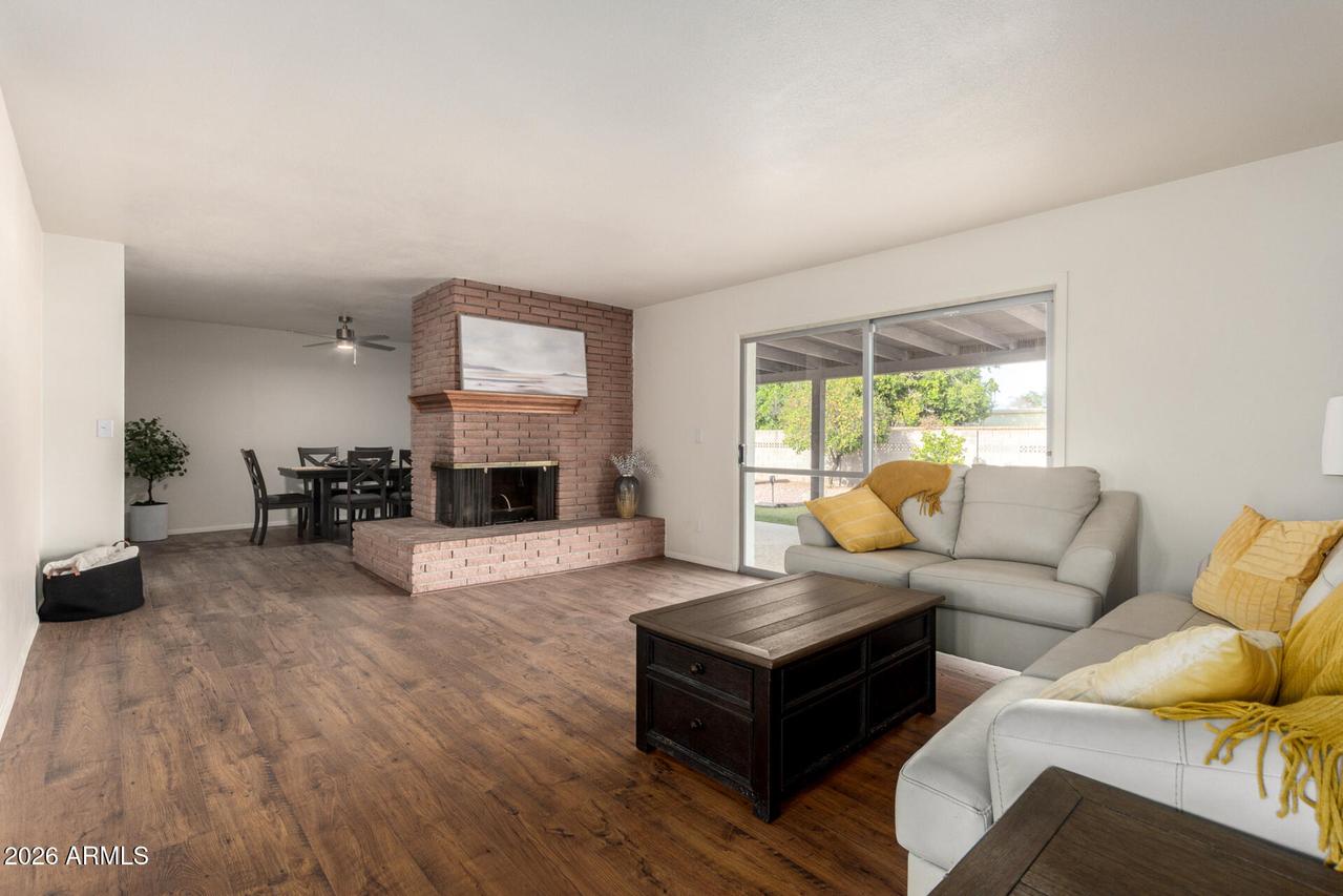 928 E La Jolla Dr., Tempe, AZ 85282