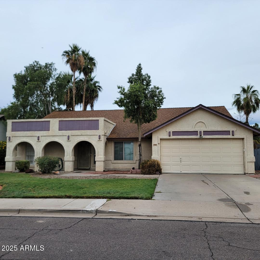 4940 E Hobart St., Mesa, AZ 85205