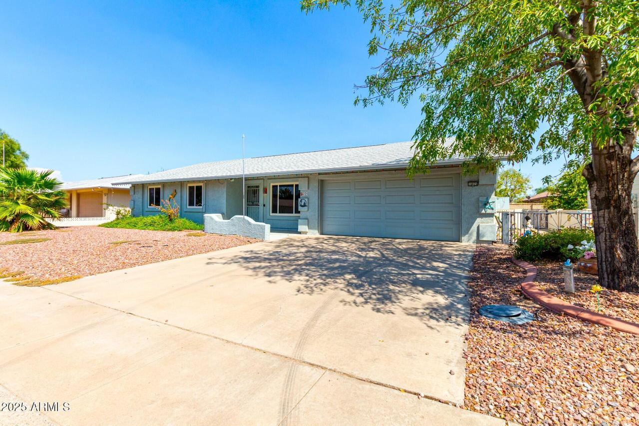 16025 N 110th Ave., Sun City, AZ 85351