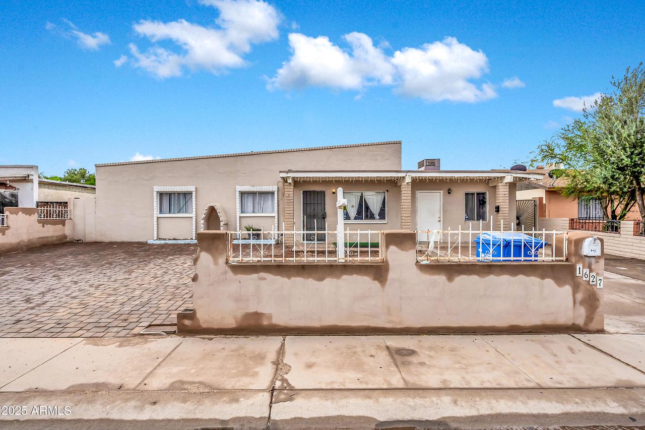1627 W Maldonado Rd., Phoenix, AZ 85041