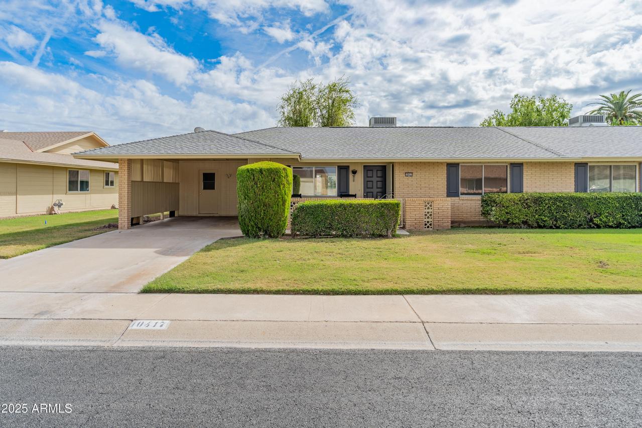 10417 W Prairie Hills Cir., Sun City, AZ 85351