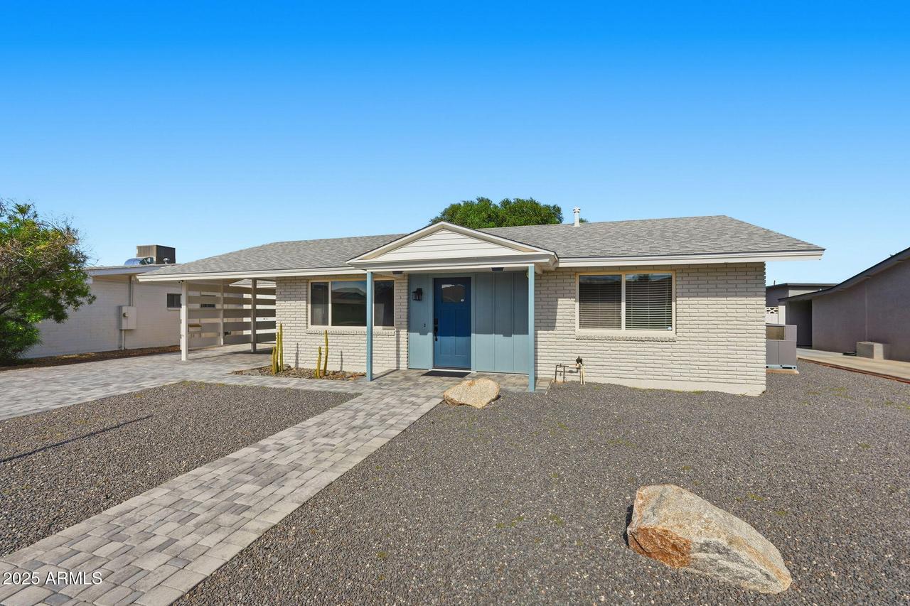 10002 W Tarrytown Ave., Sun City, AZ 85351