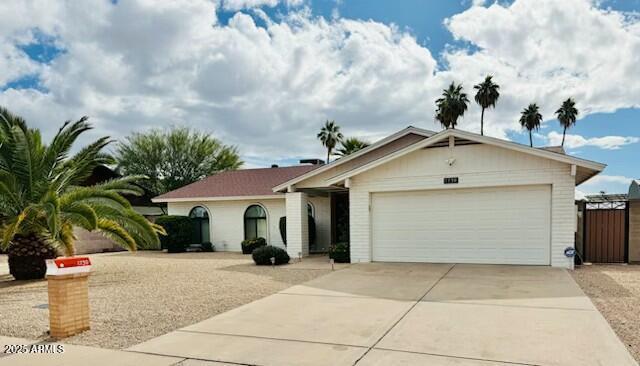 1739 W Banff Ln., Phoenix, AZ 85023