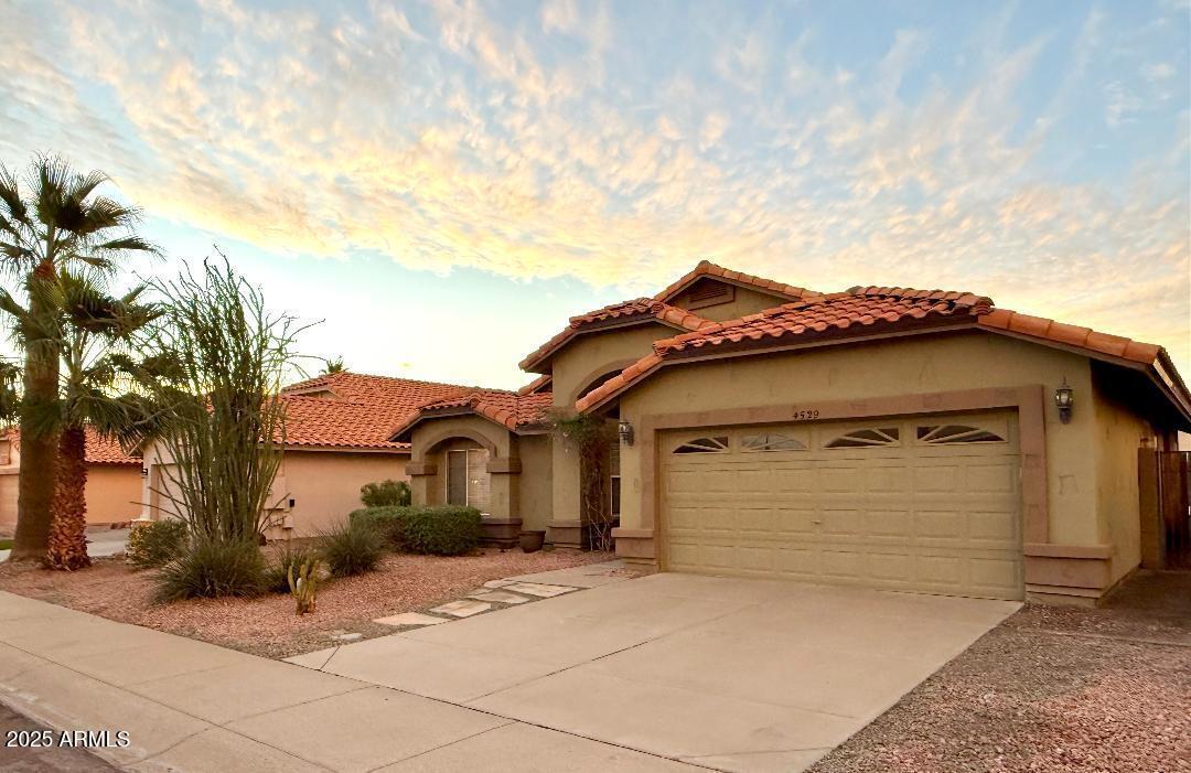 4529 E Rock Wren Rd., Phoenix, AZ 85044