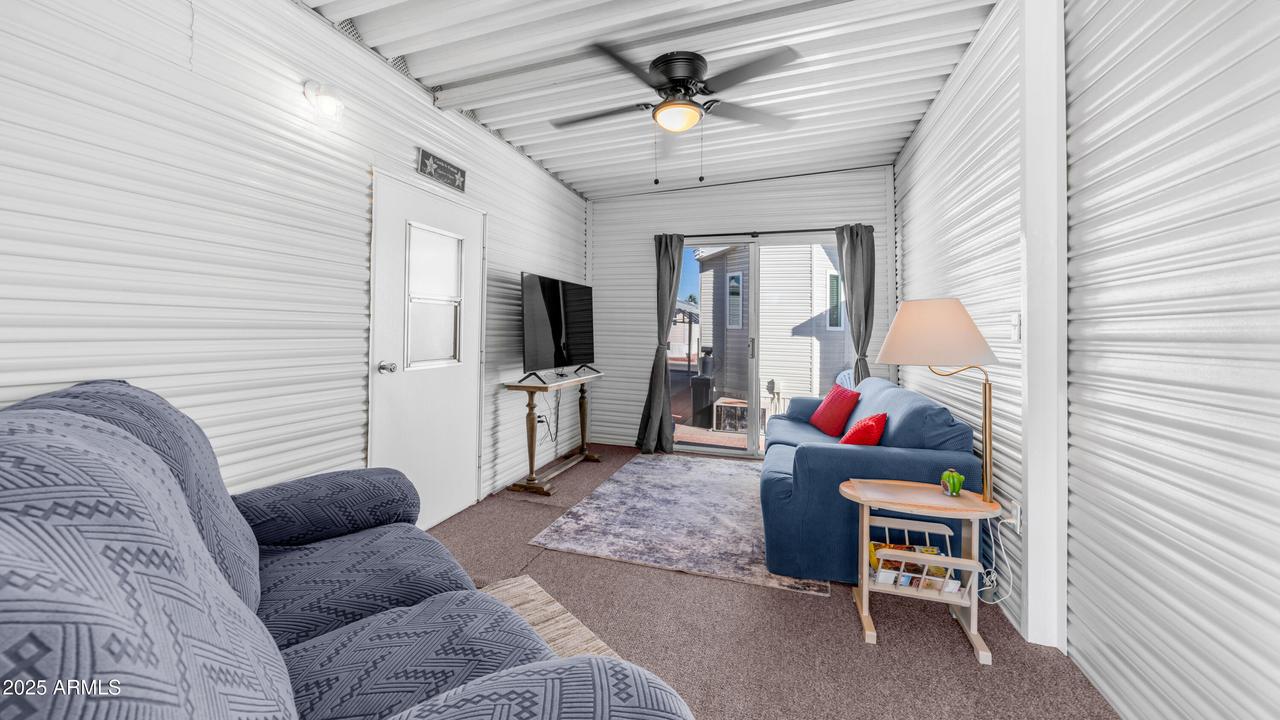 181 Mineshaft Dr., Apache Junction, AZ 85119