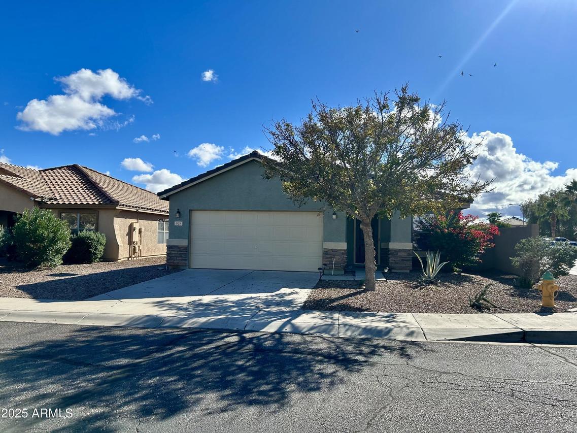 669 W Silver Reef Ct., Casa Grande, AZ 85122