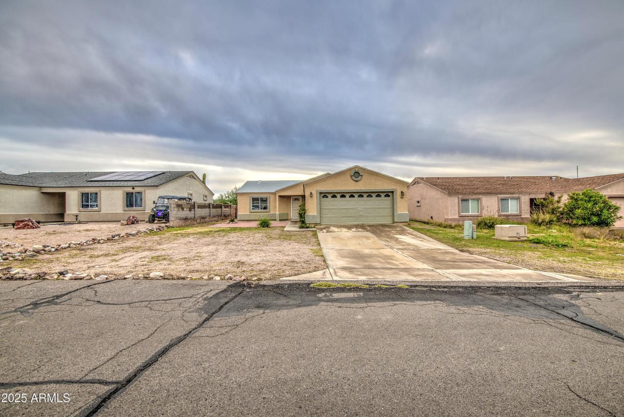 426 W Picket Post Dr., Superior, AZ 85173