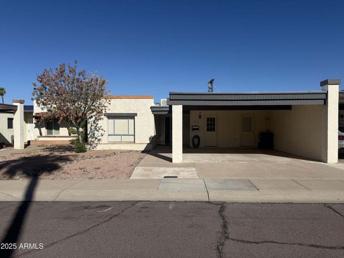 1738 E Gaylon Dr., Tempe, AZ 85282