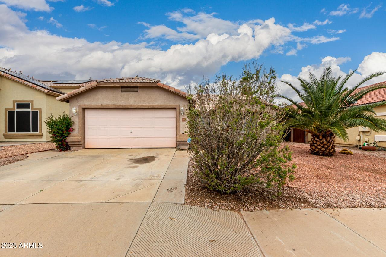 11614 W Palm Ln., Avondale, AZ 85392