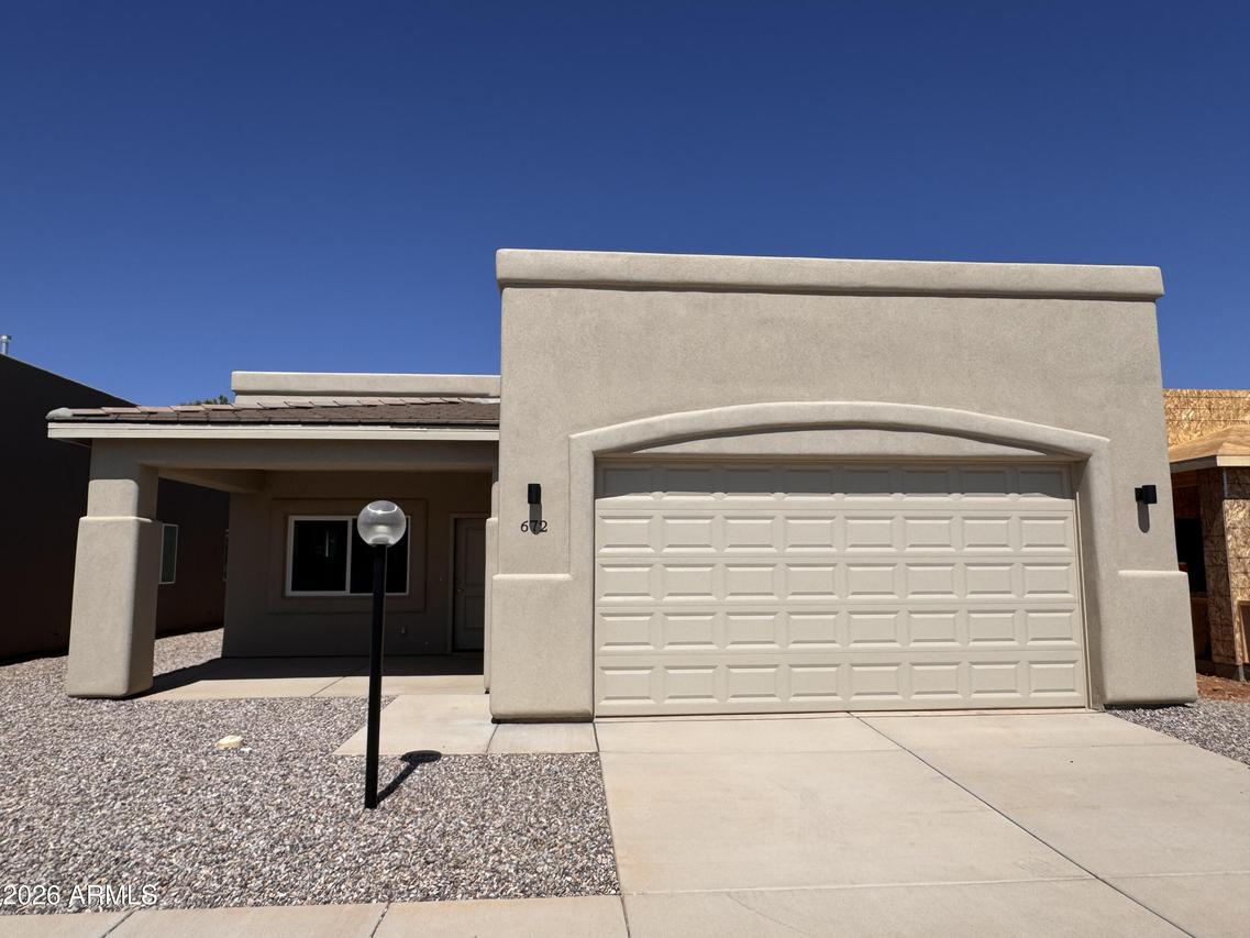 672 S Meadowood Ln., Sierra Vista, AZ 85635