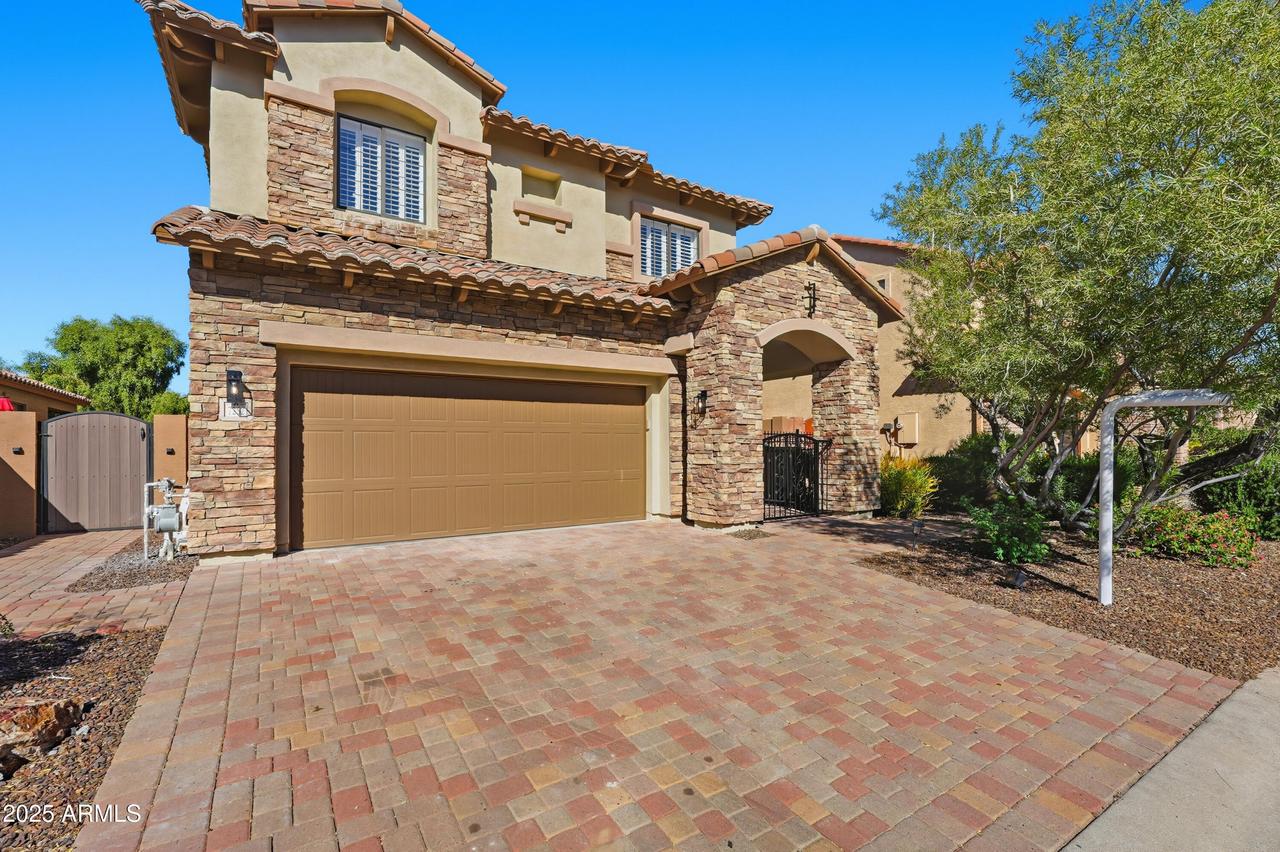 7252 E Nance St., Mesa, AZ 85207