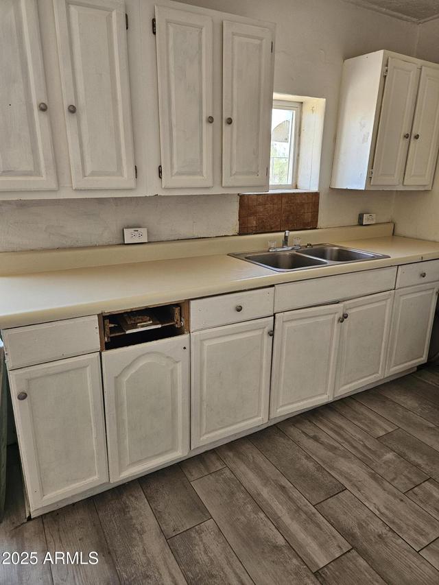 216 N Myers Blvd., Eloy, AZ 85131