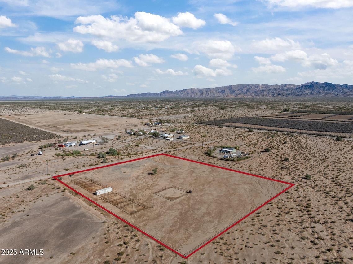 53790 Champ Ln. #-, Vicksburg, AZ 85348