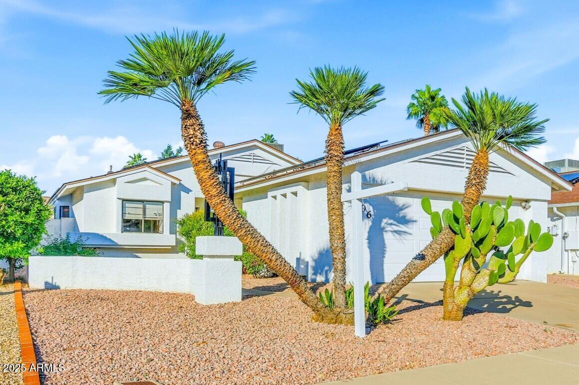 306 W Beverly Ln., Phoenix, AZ 85023