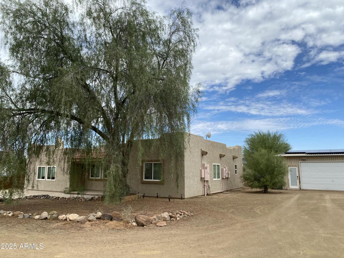 37406 N 15th Ave., Phoenix, AZ 85086