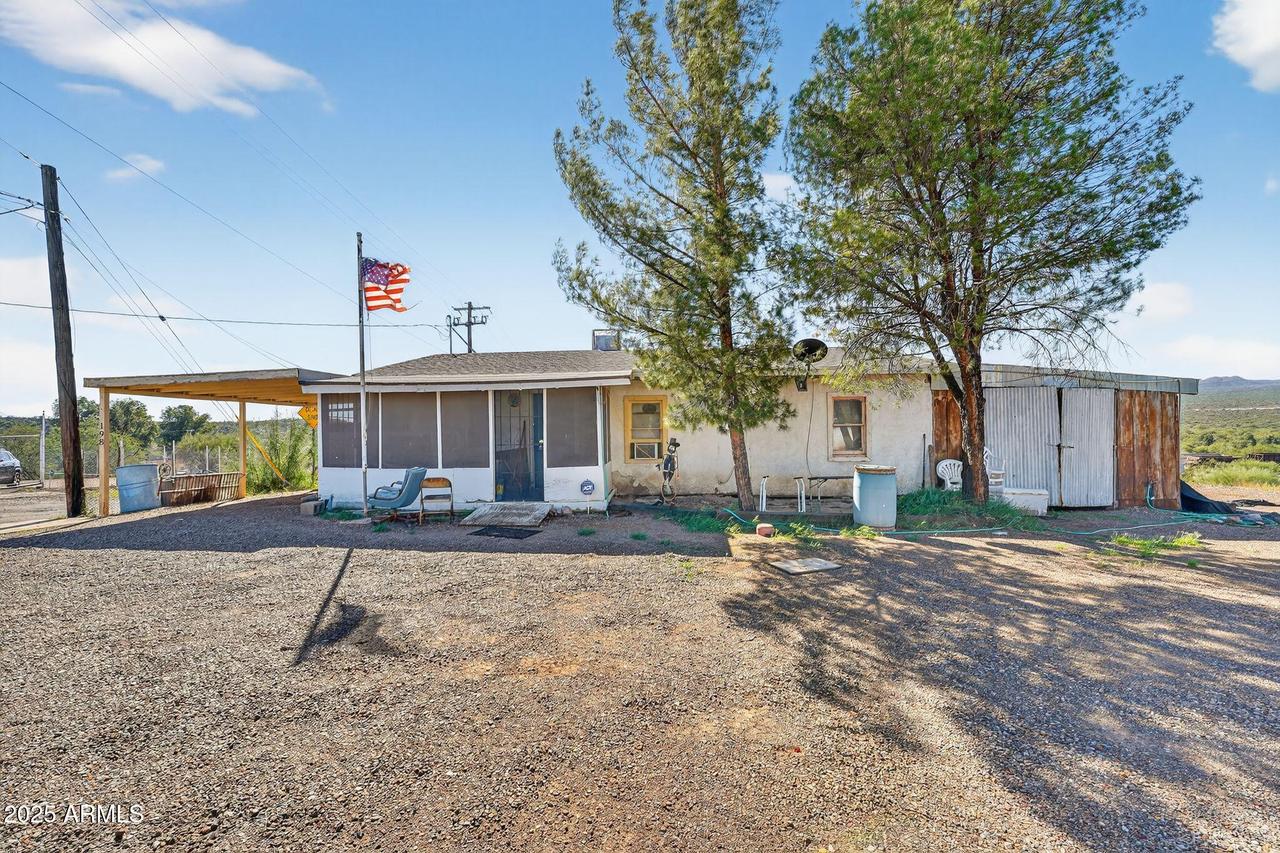 198 N Randall Ave., Winkelman, AZ 85192