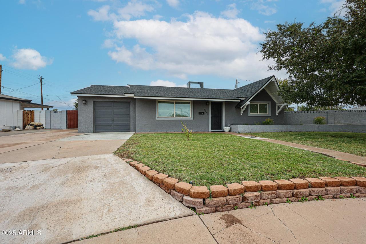 1549 N Fern Cir., Mesa, AZ 85201