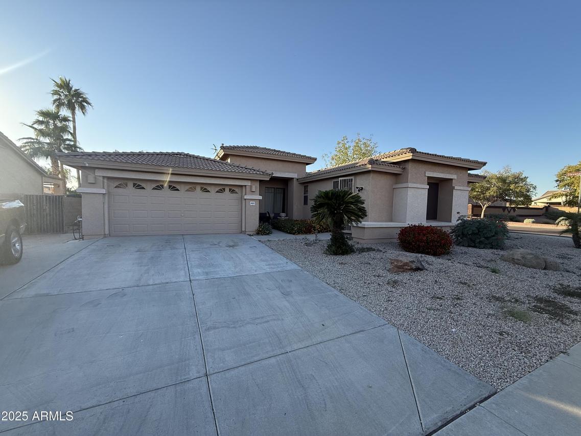 18082 N 167th Dr., Surprise, AZ 85374