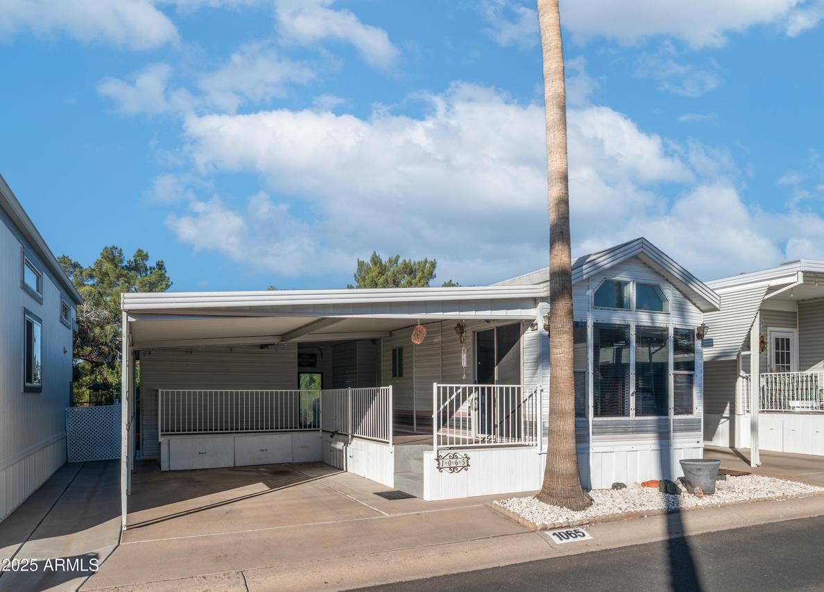 1065 Quartz Dr., Apache Junction, AZ 85119