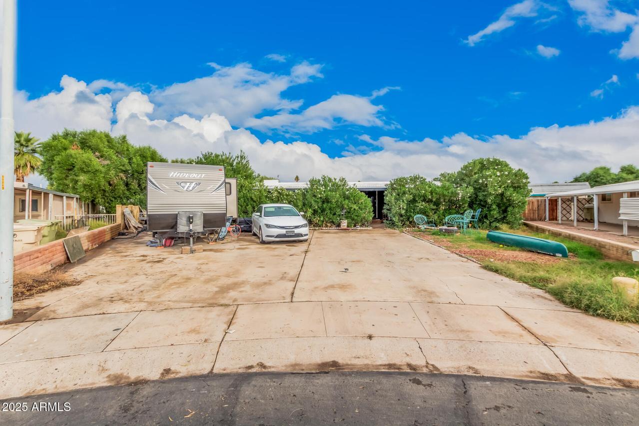 6538 W Hatcher Rd., Glendale, AZ 85302