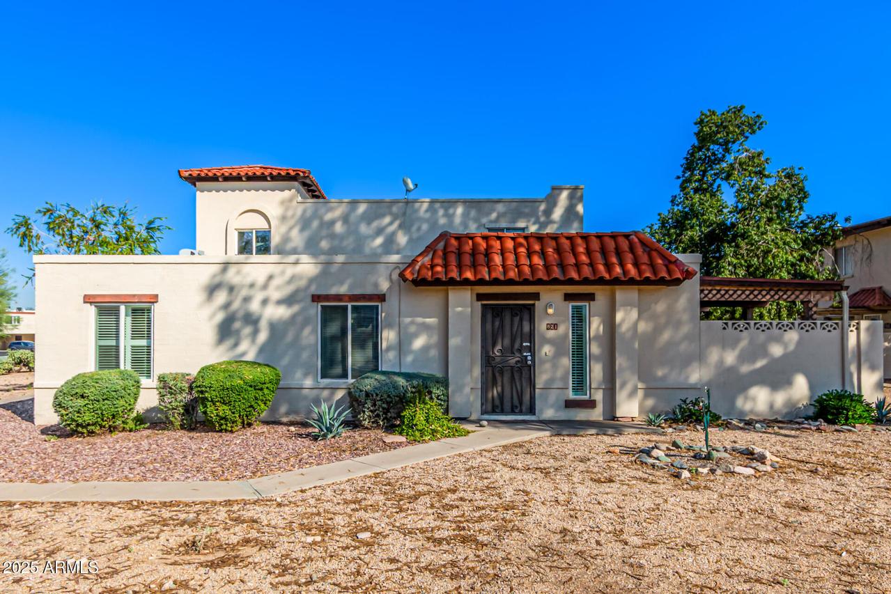 821 E Joan D Arc Ave., Phoenix, AZ 85022