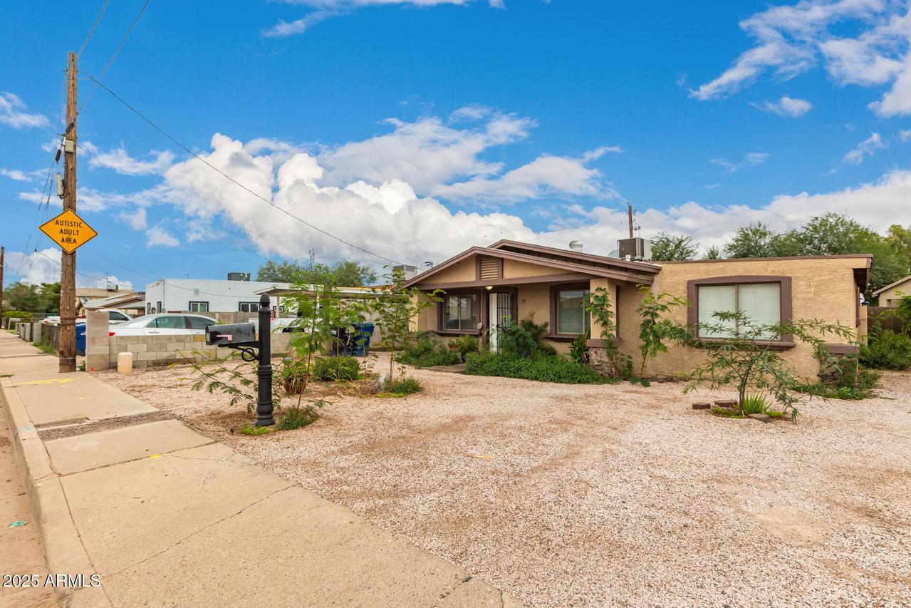 33 W Whyman Ave., Avondale, AZ 85323