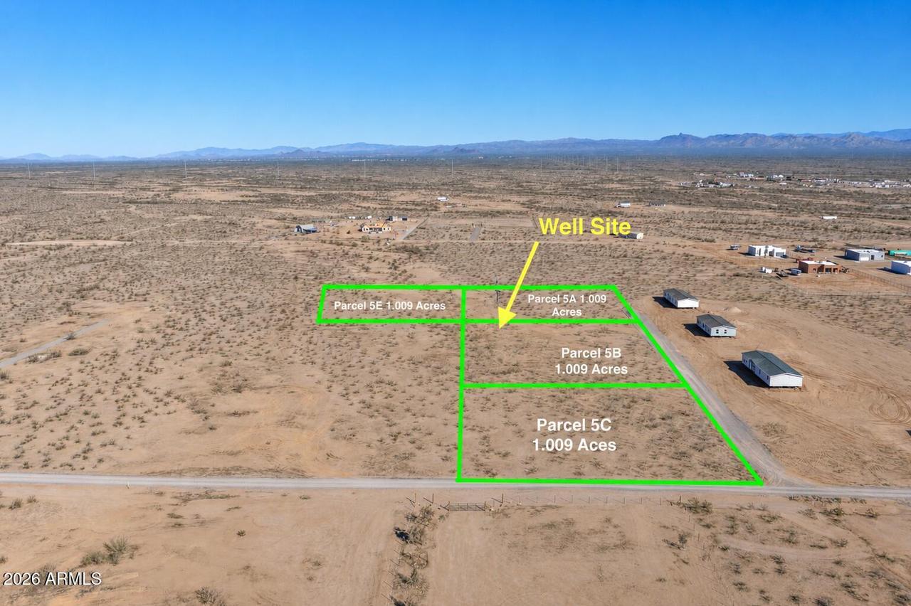 4 Radford Rd. #B, Wittmann, AZ 85361