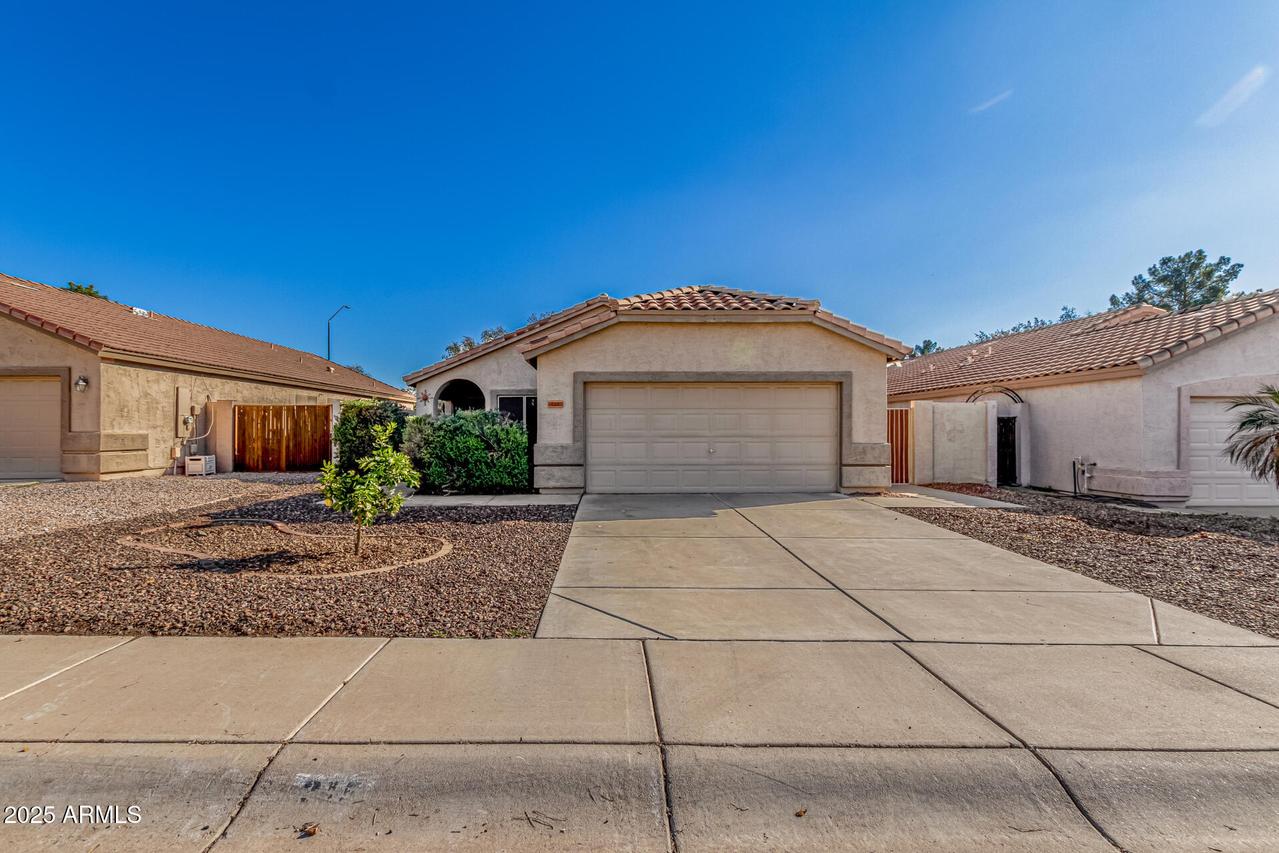 215 N Tiago Dr., Gilbert, AZ 85233