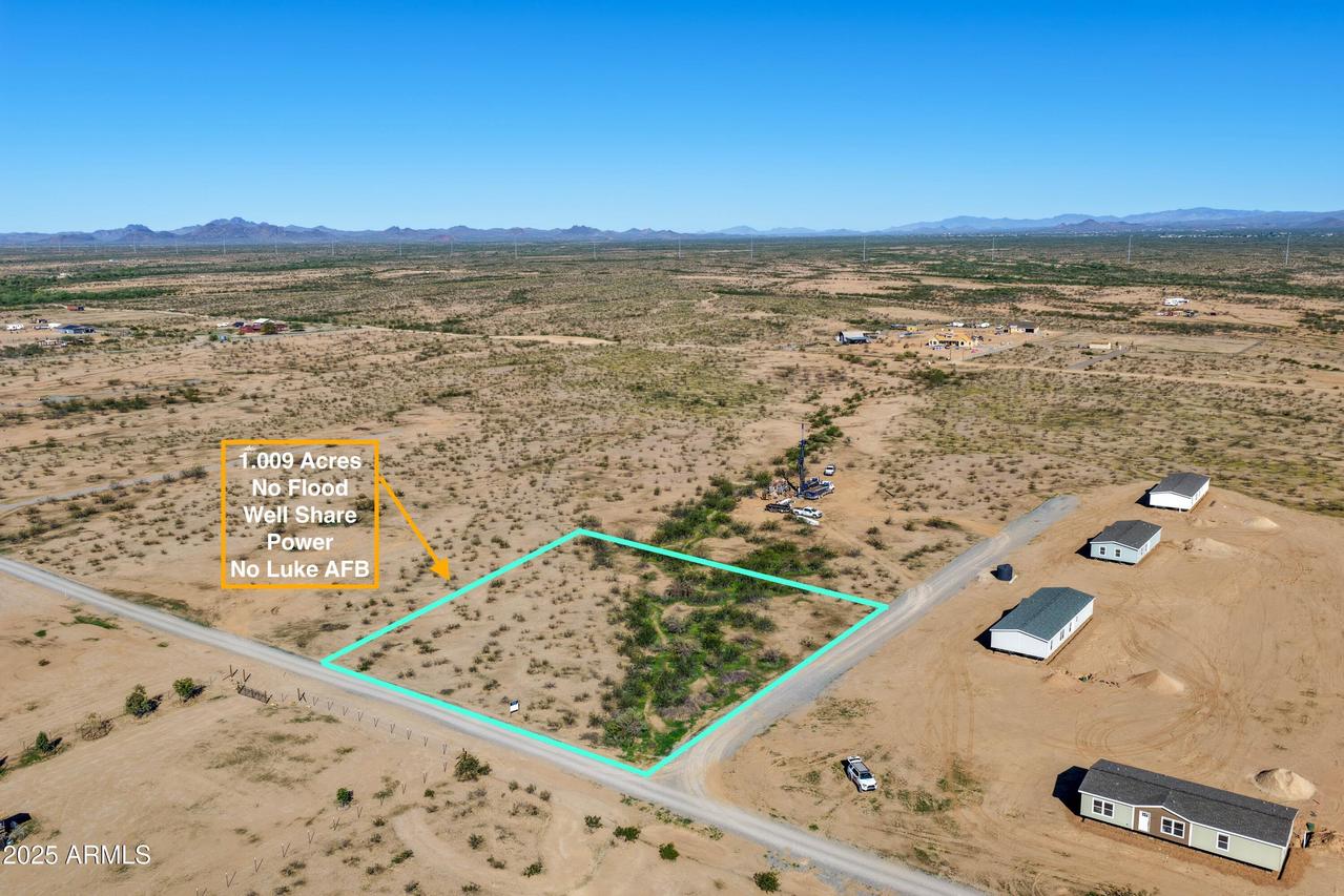 1 Radford Rd. #C, Wittmann, AZ 85361