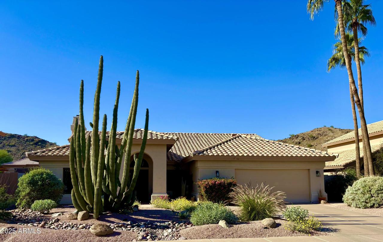 3422 E Winona St., Phoenix, AZ 85044