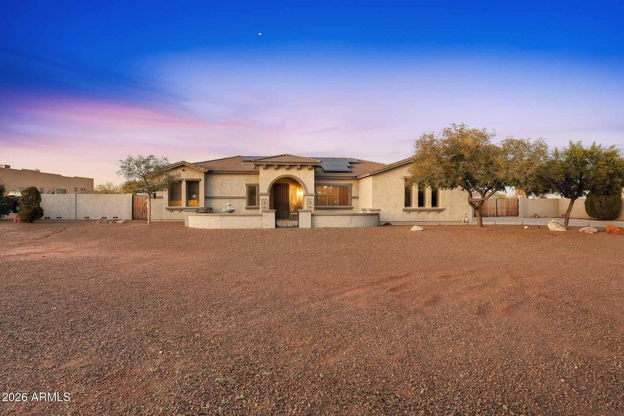 23024 W Sierra Ridge Way, Wittmann, AZ 85361