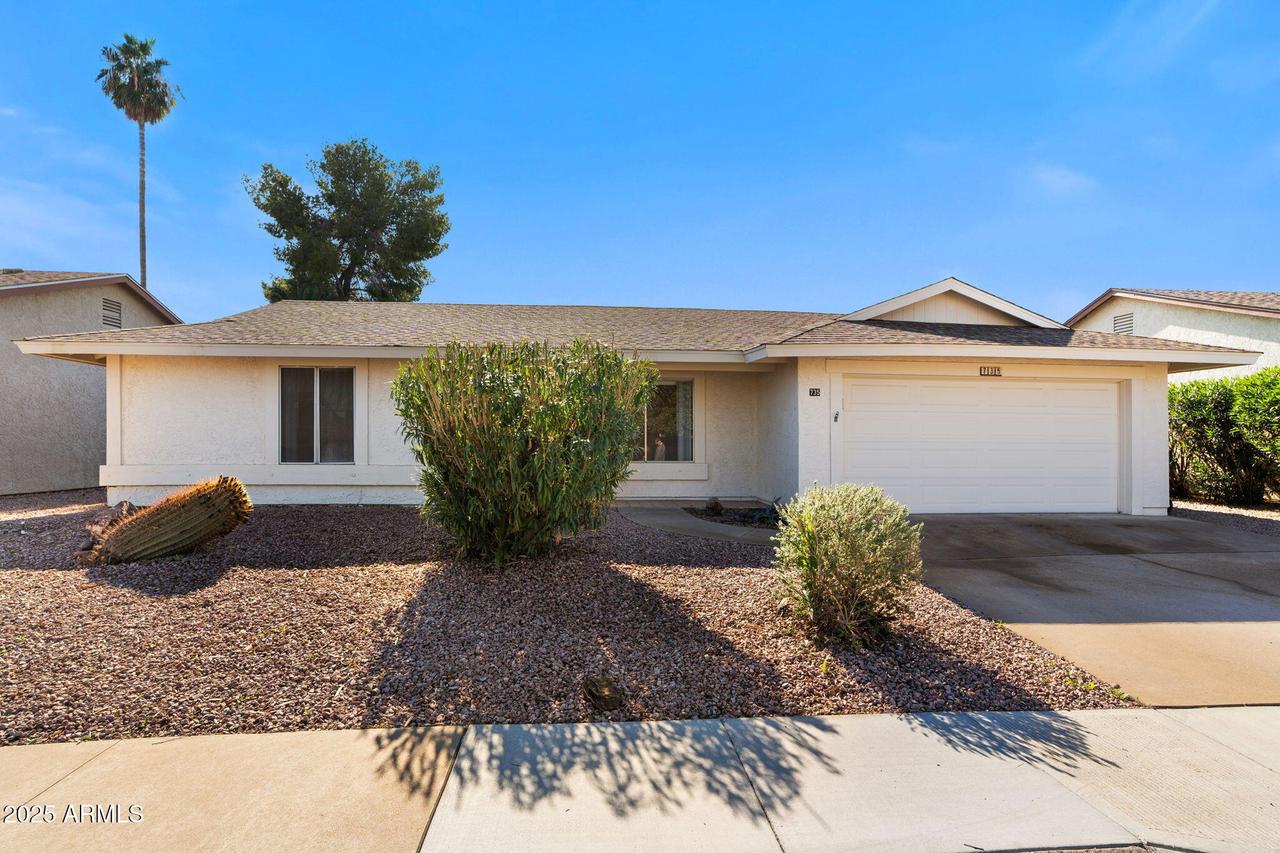 735 Leisure World, Mesa, AZ 85206