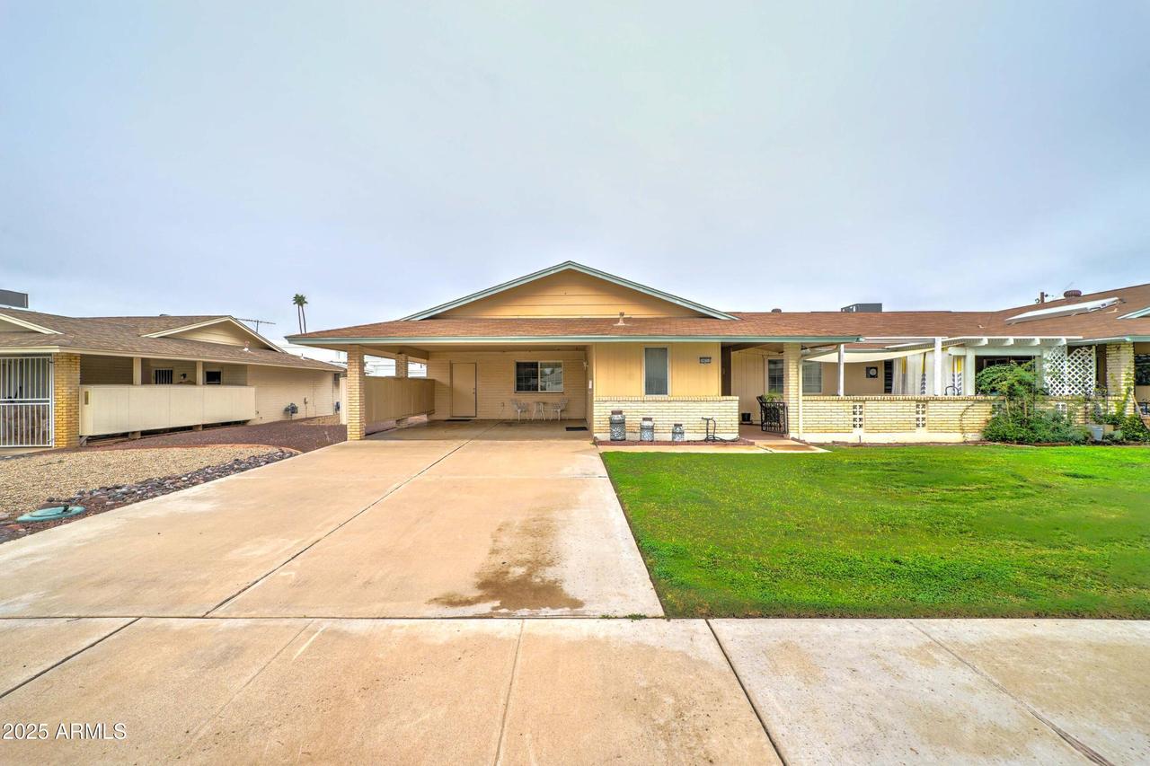 10252 N 105th Dr., Sun City, AZ 85351