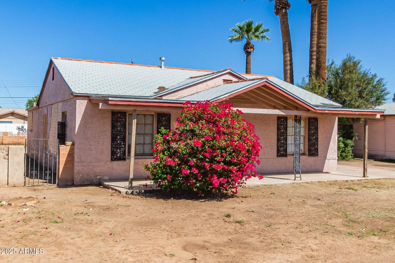 2520 W Washington St., Phoenix, AZ 85009