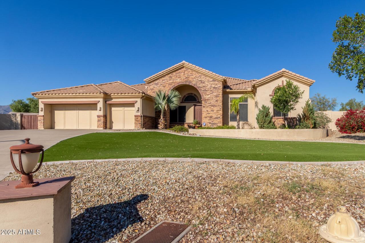 18220 W North Ct., Waddell, AZ 85355