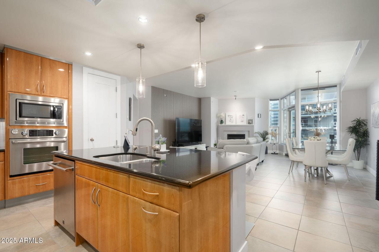 140 E Rio Salado Pkwy. #504, Tempe, AZ 85281