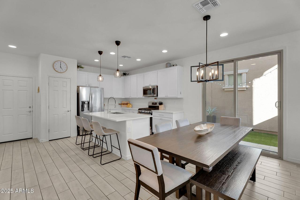 1719 S 82nd Pl., Mesa, AZ 85209