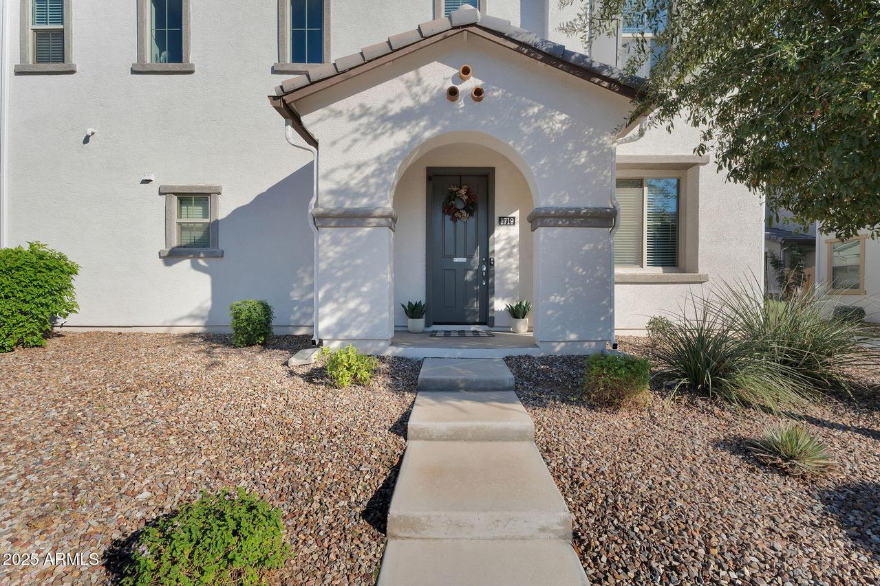 1719 S 82nd Pl., Mesa, AZ 85209