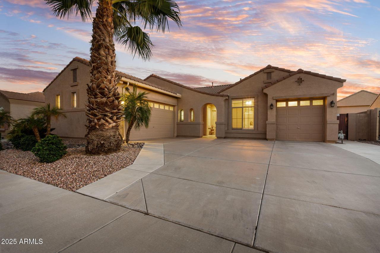 17803 W Dreyfus St., Surprise, AZ 85388