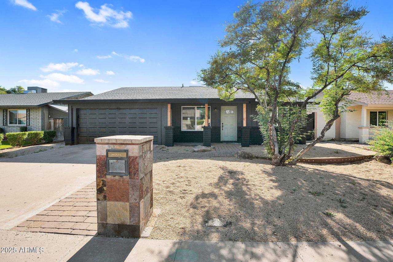 2137 E Cornell Dr., Tempe, AZ 85283