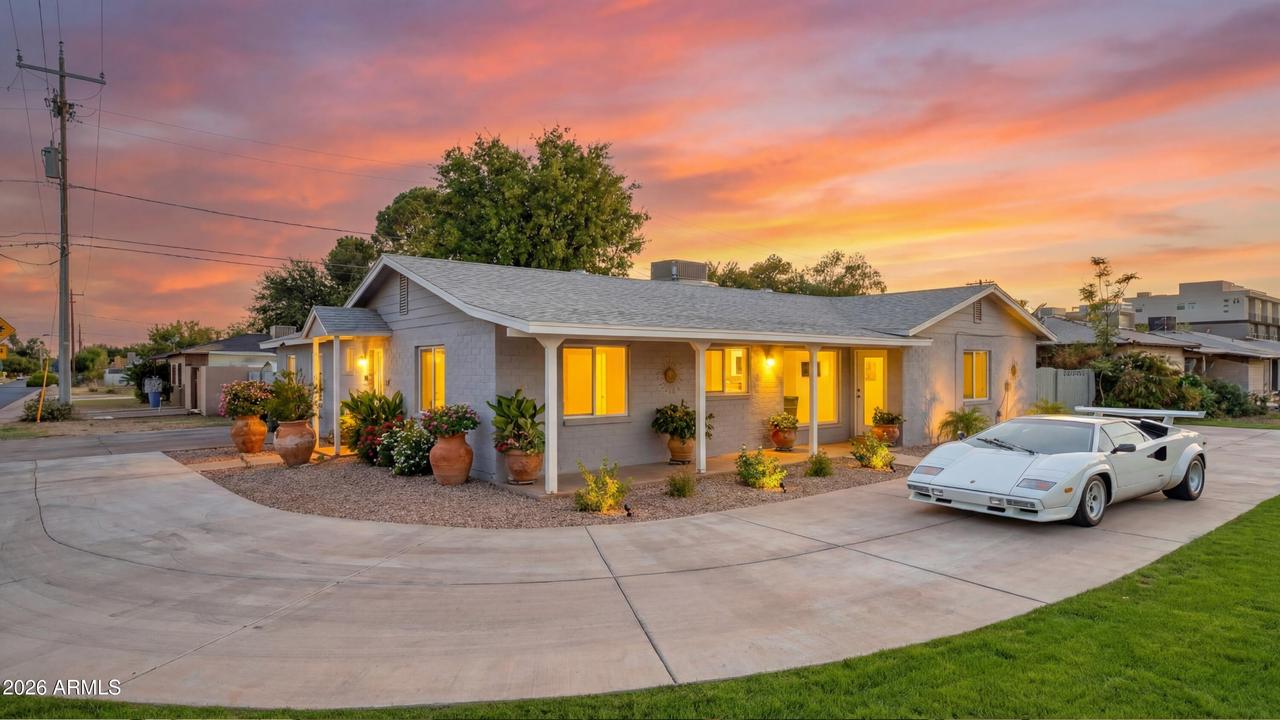 945 E Missouri Ave., Phoenix, AZ 85014