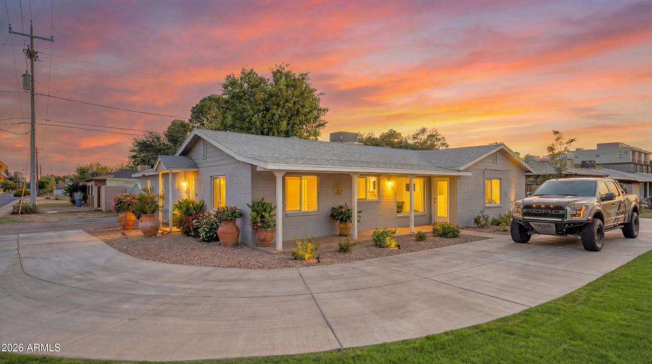 945 E Missouri Ave., Phoenix, AZ 85014