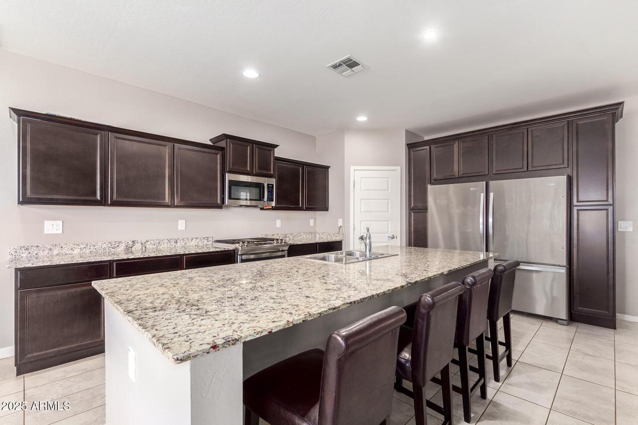 1270 W Carlsbad Dr., San Tan Valley, AZ 85140